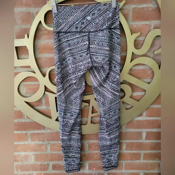 Size 4🍋LULULEMON Wunder Under High-Rise Tight *Engineered Full-On Luxtreme 28" - Picture 2 of 7